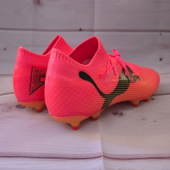 Athletic_Shoes